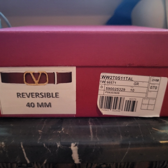 Valentino Garavani VLogo Signature reversible belt Size 70 - Picture 8 of 8